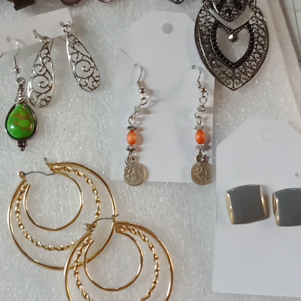 30 Pairs Earrings #A434 - Picture 8 of 10